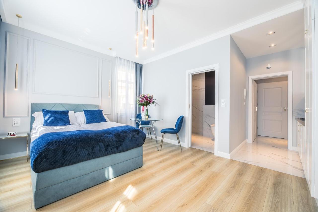 Apartamenty Rosa ウストカ エクステリア 写真