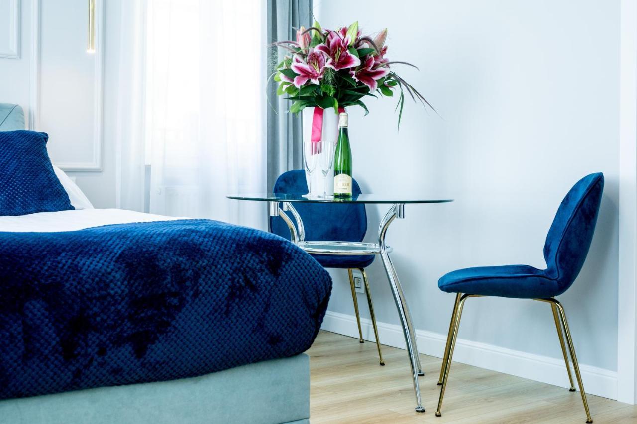 Apartamenty Rosa ウストカ エクステリア 写真